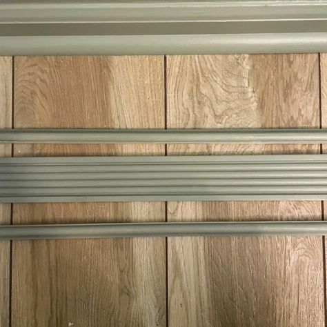 Fluted Wall Molding, Fluted Molding Ideas, Fluted Trim Accent Wall, Fluted Board And Batten, Fluted Chair Rail, Pole Wrap Wainscoting, Pole Wrap Bathroom, Fluted Moulding, Chair Rail Ideas