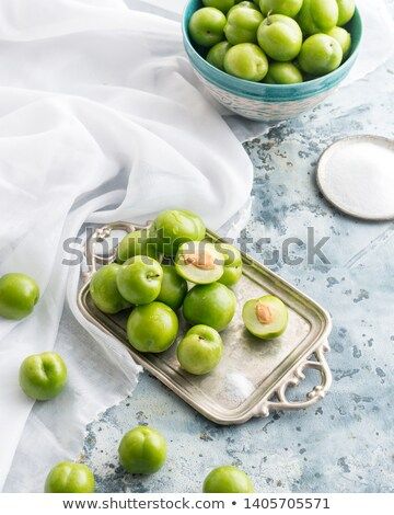 still life with Greengages (Gojeh Sabz) and salt Expensive Whiskey, Plum Varieties, Japanese Plum, Green Plum, Plum Tree, Green Fruit, Natural Sugar, Pebble Beach, Sweet Candy