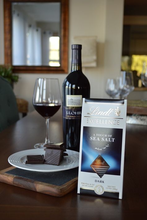 Lindt Chocolate & Wine Pairings Swiss Chocolate Brands, Chocolate Chunk Brownies, Wine And Chocolate, Chocolate Tasting, Chocolate Dipped Fruit, Chocolate Wine, Chocolate Pairings, Chocolate Oatmeal Cookies, Lindt Chocolate