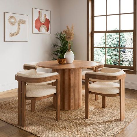 Dining Room Design Round Table, 4 Seater Round Dining Table, France Apartment, Booth Seating In Kitchen, Warm Dining Room, 4 Seater Dining Table, Dining Table Design Modern, Round Table And Chairs, Round Kitchen Table