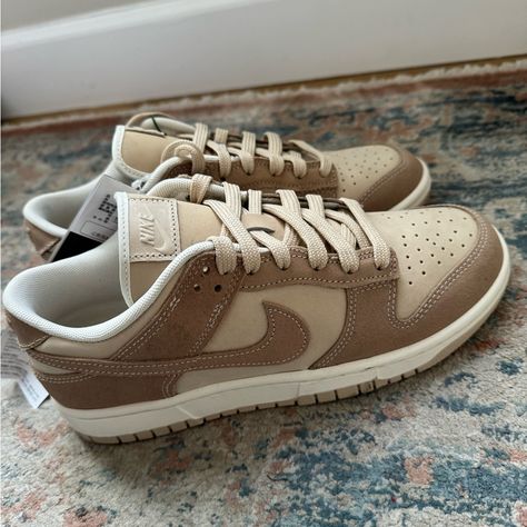 New With Tags. Women’s 8.5. Brown Nike Shoes Aesthetic, Mocha Nike Shoes, Nike Shoe Design Ideas, Tan Nike Dunks, Dunk Oatmeal, Trendy Fall Shoes For Women, Casual Everyday Shoes, Earth Tone Sneakers, Pretty Shoes For Women