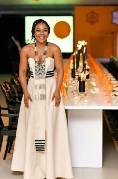 Xhosa Wedding Dresses, Xhosa Outfits, Xhosa Traditional Dresses, Xhosa Wedding, Xhosa Attire, South African Traditional Dresses, African Dessert, African Traditional Wear, African Traditional Wedding Dress