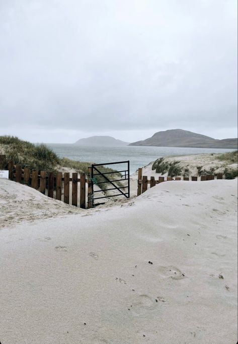 Isle Of Barra, Vatersay Beach, Barra Scotland, Outer Hebrides Scotland, Isle Of Skye Scotland Aesthetic, Scotland Beach Aesthetic, Beach Scotland, Loch Maree Scotland, Nairn Beach Scotland