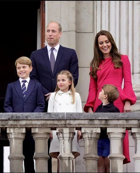 Principe William Y Kate, Prince William Family, Carole Middleton, Kate Middleton Wedding, Principe William, Camilla Duchess Of Cornwall, Elisabeth Ii, Princess Kate Middleton, Catherine Elizabeth Middleton