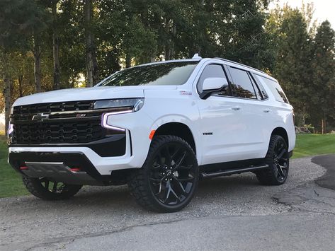 21 Tahoe Z71 on gloss black 24” snowflakes 2023 Tahoe Z71, 2023 Chevy Tahoe Z71, 2024 Chevy Tahoe, White Tahoe Blacked Out, 2022 Tahoe, Z71 Tahoe, 2023 Tahoe, White Tahoe With Black Rims, Blacked Out Tahoe