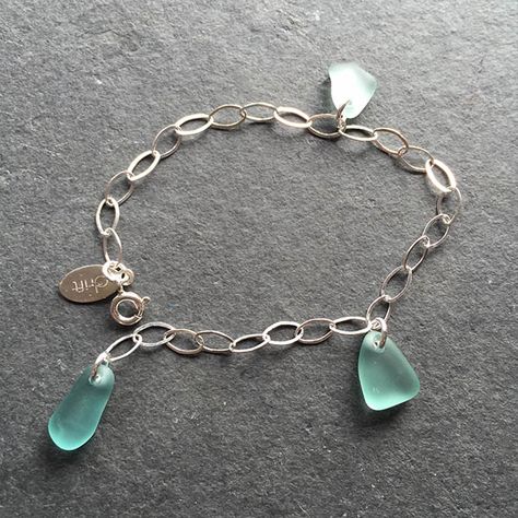 Seaglass Bracelet Diy, Seaglass Jewelry Diy, Seaglass Bracelets, Seaglass Projects, Sea Glass Jewelry Diy, Sea Jewellery, Seaglass Jewellery, Festival Jewellery, Beach Stones Jewelry