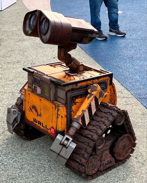 I spotted this cute little guy outside of the Anaheim Convention Center this past weekend. It’s WALL-E and he wasn’t made by Disney but by a fan. He is very realistic, talks and moves. I wish Disney would contact this fan or use the WALL-E robot they created a few years ago. I would love to see this little guy roaming around Tomorrowland. 📸 @mouseketeer_28 #disney #disneyland #d23 #disneygram #disneylife #disneyprincess #mickeymouseclub #disneyimagineering #mickeymouse #mickeymouseclubhous... Real Robots, Disney Parade, Life Drawing Reference, Disney California Adventure Park, Disney Imagineering, Disney Photography, Mickey Mouse Club, Wall E, Anime Reccomendations