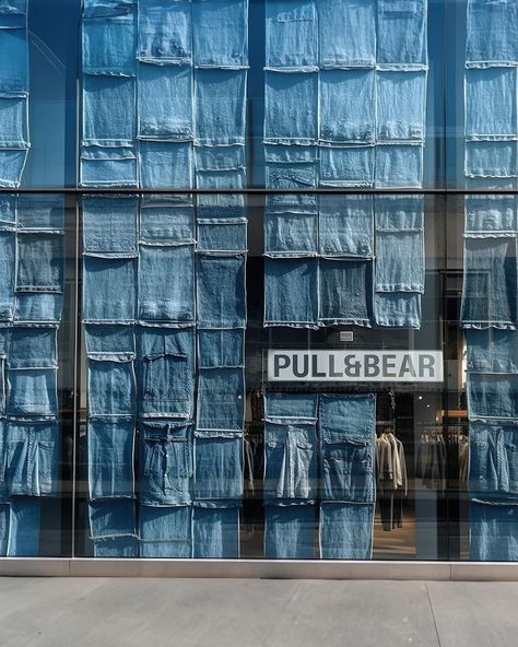 Denim Visual Merchandising, Denim Window Display, Levis Aesthetic, Denim Display, Levis Store, Store Front Windows, Store Experience, Commercial And Office Architecture, Store Window Display