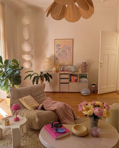 togo sofa interior design room inspo ✧˚ ༘ Girly Boho Living Room, Apartment Mood Lighting, Cute Aesthetic Apartment, Studio Apartment Ideas Aesthetic, Apartment Inspo Aesthetic, Sofa In Bedroom, Apartment Decor Room, Mood Lighting Living Room, Dreamy Apartment