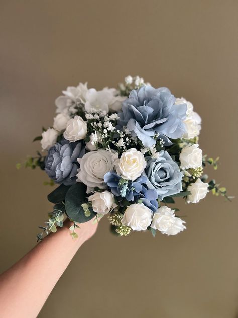 Dust Blue Bouquet, Bouquet Of Flowers Dusty Blue, Steel Blue Wedding Bouquet, Sky Blue Wedding Bouquets, Wedding Flowers Dusty Blue, Blue And Green Flower Bouquet, Blue White Flower Bouquet, Blue White Green Wedding Bouquet, Small Boquetes Of Flowers Diy