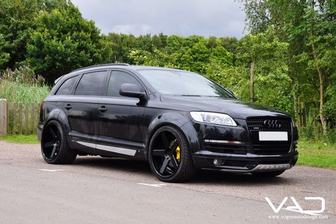 Audi Q7 Audi Q7 Black, Family Car Trip, Audi Q7 S Line, Classic Cars Birthday Party, Audi Rs3, First Generation, Suv Cars, Audi Rs, Black Rims