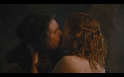 The 5 Best & 5 Worst Hook-Up Scenes In The History of “Game of Thrones” | All the way from the very first episode ...... | Hm ...  Disagree ......  The 5 Worst may even be Better than the 5 Best ...... Game Of Thrones Best Scenes, Ygritte Game Of Thrones, Jon And Ygritte, Jon Snow Book, Ygritte And Jon Snow, Game Of Thrones Scenes, Jon Snow Aesthetic, Jon Snow Art, Game Of Thrones Season 1