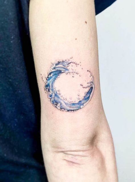 Water Line Tattoo Ideas, Water Cover Up Tattoo, Black And White Water Tattoo, Whitewater Tattoo, Tattoos For Swimmers, Wave Circle Tattoo, Enso Wave Tattoo, American Traditional Water Tattoo, Crashing Waves Tattoo