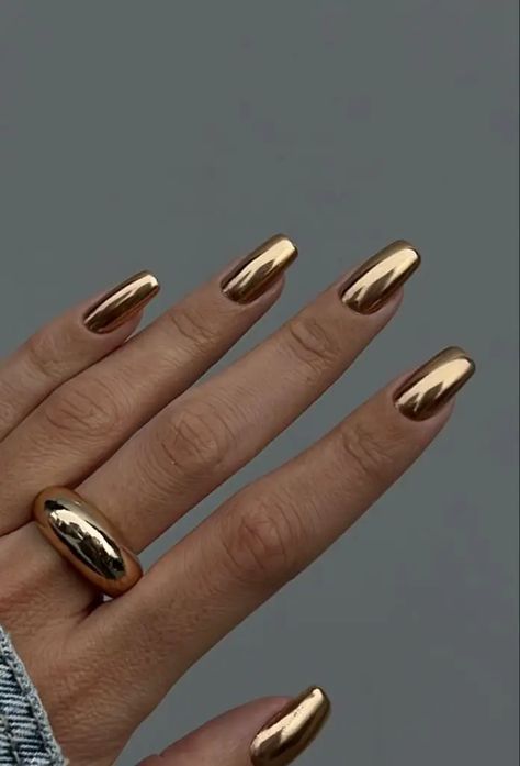 November-Thanksgiving-Nail-Ideas Fashion Nails 2024, Gold Nail Chrome, Trending Manicure 2024, On Trend Nails 2024, Gold On Nails, Gold Colored Nails, Gold Gel Nail Designs, Gold Nails Inspiration, Liquid Metal Nails