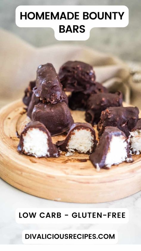 Homemade Keto Bounty Bars Keto Bounty Bars, Bounty Bars, Keto Candy, Gluten Free Cookie Recipes, Keto Sweets, Small Bars, Gluten Free Treats, Low Carb Gluten Free, Baking Tins