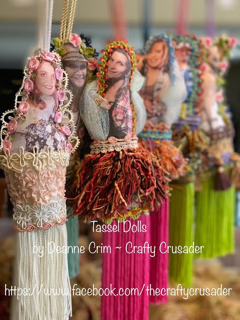 Crafty Crusader: Tassel Dolls Tutorial Heirloom Doll, Decorative Hooks, Doll Tutorial, Doll Head, Vintage Doll, Unique Diy, White Canvas, Doll Face, Free Tutorial