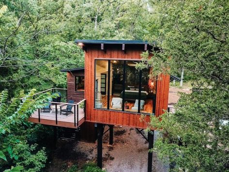 20+ Most Beautiful Treehouse Rentals in the U.S. (2021) – Trips To Discover Counting Stars, Tree Houses, Mini Chalet, Treehouse Airbnb, Luxury Treehouse, Luxury Tree Houses, Abc Song, Airbnb Rentals, Air Bnb