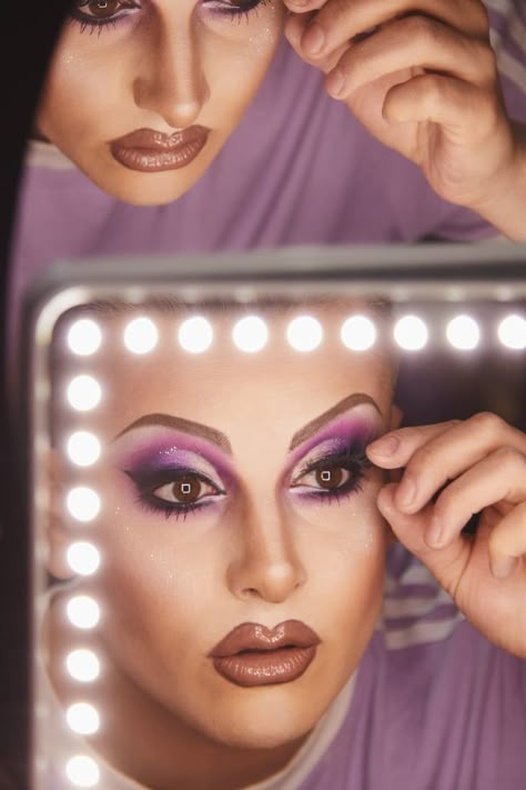 Ever Wondered What It's Like To Get Ready For Drag? 1 Queen Sashays Through the Process Drag Queen Photoshoot, Drag Queen Photography, Drag Photoshoot, Drag Queen Aesthetic, Drag Photography, Wig Transformation, Jan Sport, Queen Photoshoot, Monster High Gen 3