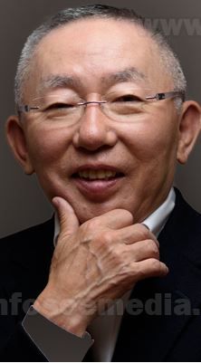 Know Tadashi Yanai bio, career, debut, wife, children, age, height, awards, favorite things, body measurements, dating history, net worth, car collection, address, date of birth, school, residence, religion, father, mot Tadashi Yanai, Family Circle, Date Of Birth, Car Collection, Net Worth, Body Measurements, Favorite Celebrities, Favorite Things, Career