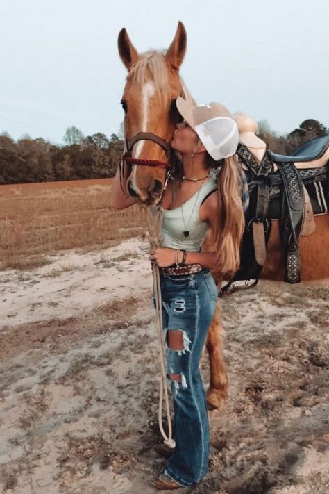 Check out Ryan repping the MHC Bull in the khaki/ white while taking her horse out for a walk. Country girl summer vibes southern style. Real Country Girl Outfits, Country Girl Summer, Horse Girl Outfits, Country Girl Aesthetic, Cowgirl Halloween Costume, Horse Photography Poses, Cowgirl Pictures, Country Girl Life, Horse Riding Clothes