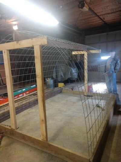 Hoop Coop, Quail Coop, Cute Chicken Coops, Easy Chicken Coop, Chicken Coop Garden, Cattle Panels, How To Raise Chickens, Chicken Pen, Backyard Chicken Coop Plans