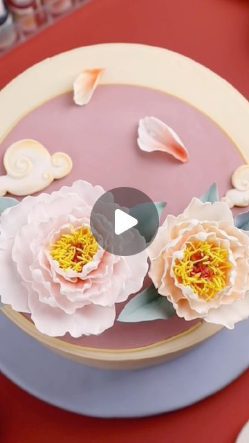 shaniabelle fondant on Instagram: "🌺Create the perfect peony fondant cake with me😉Hope you like this cake decorating tutorial😚Feel free to message me if you are interested in this flower cutter . Visit qeleg.com for this cutter. Always happy to help😙  #asianculture #asiancooking #flowercakeclass #flowerlovers #peonycake #tutorial #foodphotography#foodphotographyandstyling #reelsinstagram #foodgasm #tasty #dessert #video #inspiration #instagood #reels #cakeart #sugarart #cakeideas #LoveCelebration #BeautifulMoments #fondant #fondantcake" Fondant Peony Tutorial, Fondant Flowers Tutorial, Peony Cake, Fondant Flower Tutorial, Flower Step By Step, Cake Classes, Tasty Dessert, Video Inspiration, Fondant Tutorial