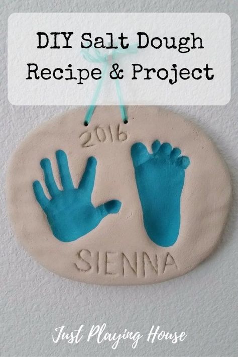 Diy Salt Dough Recipe, Salt Dough Handprints, Diy Boy Gifts, Salt Dough Recipe, Trendy Baby Gifts, Baby Crafts Diy, Footprint Craft, Handprint Ornaments, Footprint Crafts