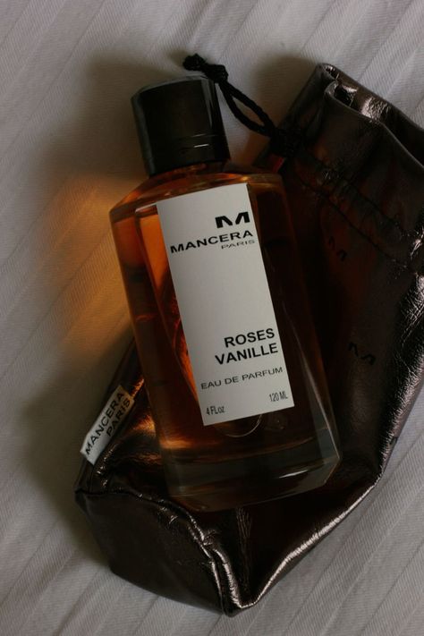 Mancera Roses Vanille Mancera, Mancera Roses Vanille, Roses Vanille, Replica Perfume, Perfume Bottle Design, Fragrances Perfume Woman, Cosmetic Packaging Design, Body Hygiene, Rose Perfume