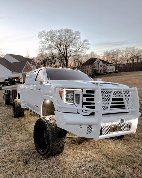 Raised Trucks, Truck Painting, Diesel Pickup Trucks, Jacked Up Chevy, Rock Lights, Country Trucks, Nice Trucks, Cummins Trucks, Trucks Lifted Diesel