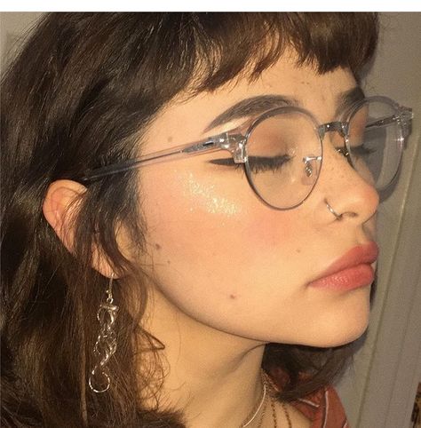 @peachcristine Circular Glasses, Glasses Aesthetic, Circle Glasses, Glasses Makeup, Cute Glasses, Diy Beauty Hacks, Girls With Glasses, Prom Makeup, Girls Makeup