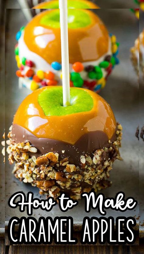 Caramel Apple Recipe Easy, Homemade Caramel Apples, Caramel Apples Halloween, Gourmet Candy Apples, Gourmet Caramel Apples, Candy Apple Recipe, Caramel Apples Homemade, Caramel Apples Recipe, Caramel Apples Easy