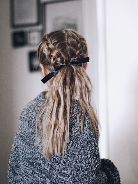 French Braid Hairstyles, Peinados Fáciles Para Cabello Corto, Love Hair, Hair Dos, The Mirror, Braid Styles, Kids Hairstyles, Summer Hairstyles, Hair Looks