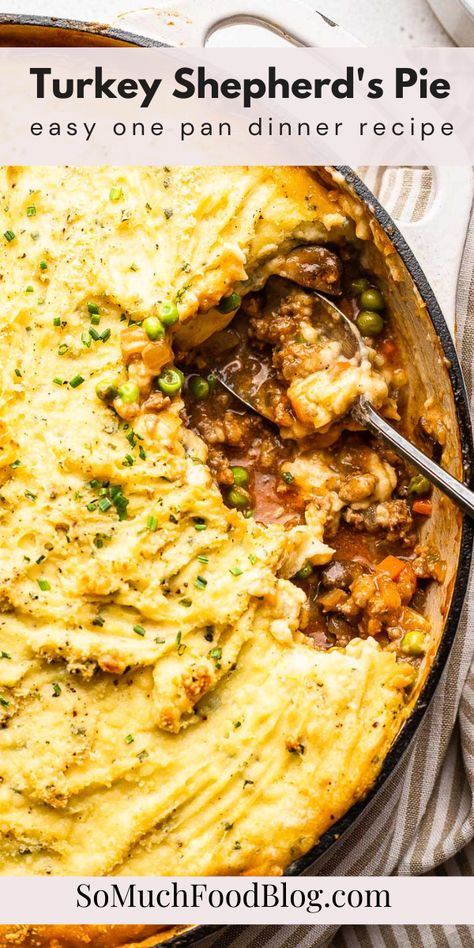 Ground Turkey And Mashed Potatoes, Ground Turkey Mashed Potatoes, Ground Turkey Sheppard Pie Recipe, Turkey Ground Beef Recipes, Dinner Recipe Ground Turkey, Ground Turkey And Potatoes, Healthy Shepards Pie, Sheppards Pie Recipe, Turkey Shepards Pie