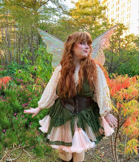 Halloween Renaissance Faire Cute Fairy Adult Costume Modern Fairy Costume, Plus Size Ren Faire Fairy, Fairy Costume Women Plus Size, Fairy Makeup Ren Faire, Ren Fest Fairy Outfit, Renfaire Costume Women Fairy, Plus Size Fairy Cosplay, Rennassaince Faire Outfits, Ren Fair Outfits Fairy