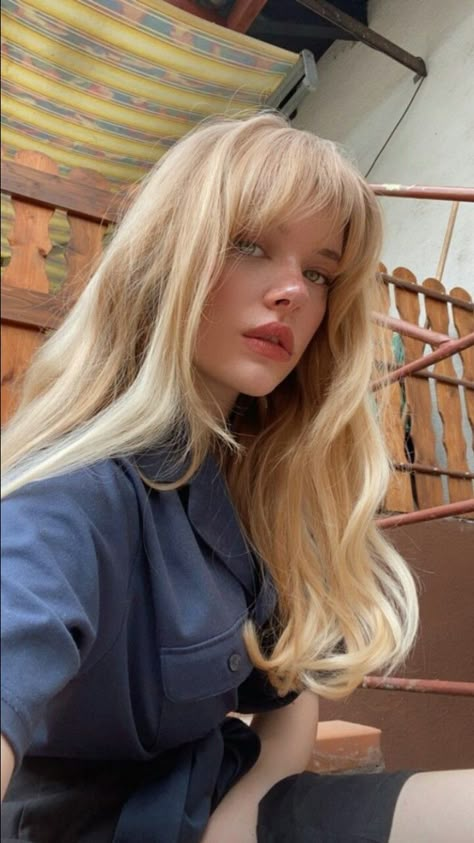 Blonde Hair With Bangs, Golden Blonde Hair, 얼굴 그리기, Long Hair With Bangs, Long Blonde, Hair Inspo Color, Bad Hair, Aesthetic Hair, Human Hair Extensions