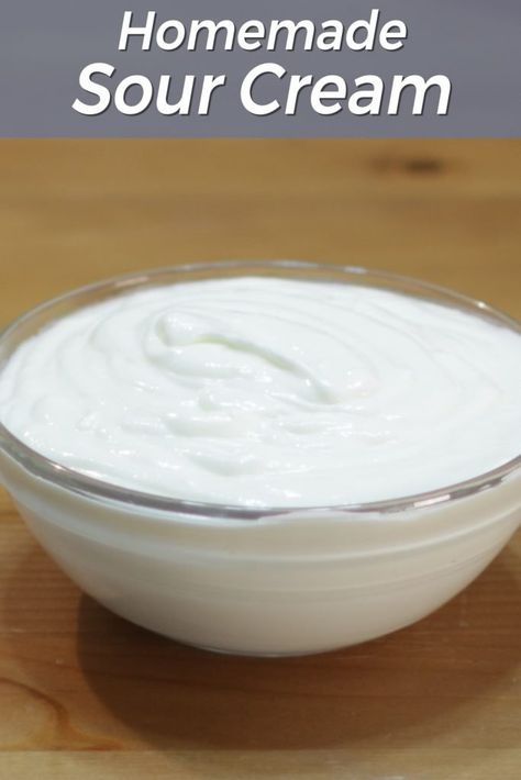 Diy Sour Cream, Sour Cream Recipe, Cheese Recipes Homemade, Sour Cream Substitute, Make Sour Cream, Cheese Making Recipes, Homemade Sour Cream, Sour Cream Coffee Cake, Sour Cream Recipes