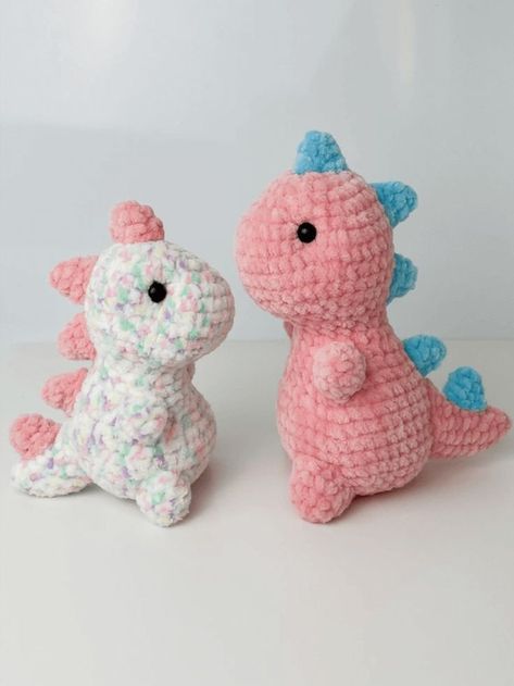 Crochet Dinosaur Pattern Free, Crochet T-rex, Crocheted Stuffed Animals, Chunky Yarn Crochet, Crochet Dinosaur Patterns, Crocheted Animals, Easy Crochet Animals, Crochet Dinosaur, Crochet Turtle