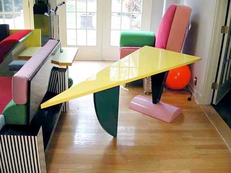 Peter Shire's "Brazil" Table 1981 | Flickr - Photo Sharing! Memphis Milano Design, Memphis Furniture, Postmodern Interior Design, Peter Shire, Stand Feria, 80s Interior, Memphis Milano, 80s Design, Memphis Design