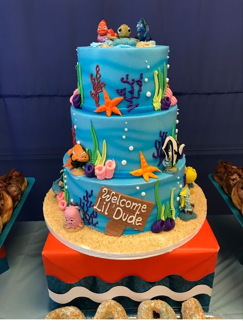 Finding Nemo Birthday Cake Diy, Nemo Birthday Party Cake, Finding Nemo Cake Ideas, Nemo Cake Ideas, Finding Nemo Baby Shower Ideas, Finding Nemo Party Decorations, Nemo Birthday Cake, Finding Nemo Decorations, Nemo Party Decorations