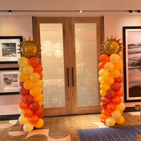 Spectacular private event Sunset Soiree at Casa Playa Restaurant, Wynn Resort. No detail was overlooked, right down to our stunning #balloon decor! #EventPlanning #LasVegas  #SinCityBalloons #ConventionBalloons #SupportNVSmallBusinesses #LVBalloonDecor #BalloonDeliveryLasVegas Sunset Balloons, Sunset Soiree, Balloon Gifts, Balloon Delivery, Balloon Gift, Custom Balloons, Balloon Columns, Balloon Decor, Sin City