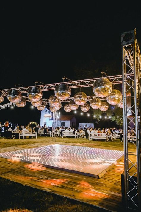 Ideas De 15, Outdoor Events Decor, Night Wedding Decor, Cocktail Decoration, Wedding Hall Decorations, Wedding Decor Photos, Wedding Background Decoration, Wedding Stage Design, Wedding Planning Decor