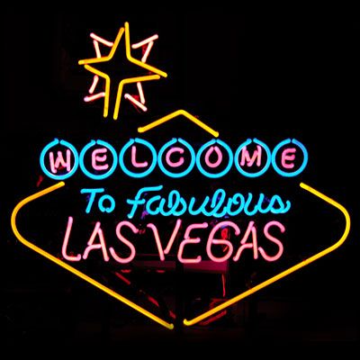 ... Las Vegas Neon, Abi Motto, Vegas Lights, Vintage Vegas, Vegas Theme, Neon Bar Signs, Vegas Sign, Vegas Vacation, Casino Night Party