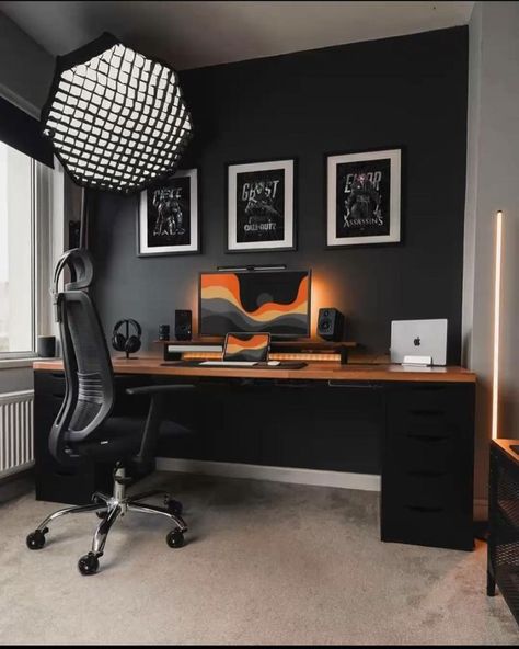 Black And Brown Desk, Black Wall Office, Dark Grey Office, Home Office Library Ideas, Mens Decor, Casa Rock, Home Office Vintage, Bedroom Office Combo, Blue Home Offices