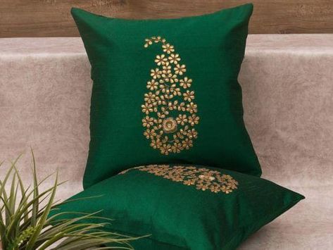 Fall Backgrounds Wallpapers, Yoga Corner, Embroidered Cushion Covers, Grey Bedroom Ideas, Fancy Cushions, Fall Backgrounds, Pillows Ideas, Art Blanket, Cushion Embroidery