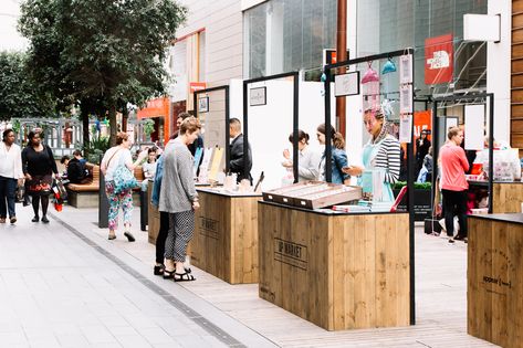 Market Booth Design, Pop Up Store Display, Pop Up Shop Design, Popup Market, Pop Up Events, Food Stall Design, Modern Market, Food Kiosk, Market Booth