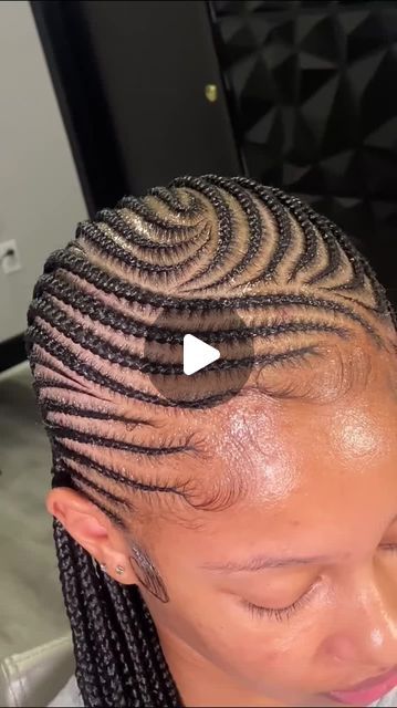 Braided Back Braids, Stitch Conrow Lines, Straight Back Braid Designs, Feeder Braids To The Back, Cornrows Straight Back Styles, Designed Straight Back Braids, Weaving All Back Hairstyle, Short Straight Back Braids, Conrows Lines And Braids 2024 With Curls