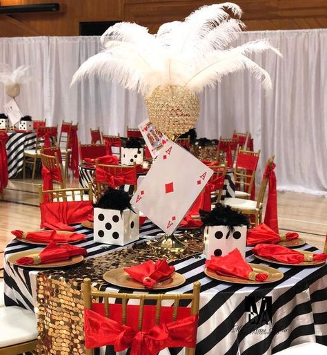 Royal Theme Party, Las Vegas Party Theme, Las Vegas Christmas, Casino Birthday Party, Vegas Theme Party, Casino Royale Theme, Casino Birthday, Las Vegas Party, Casino Theme Party Decorations