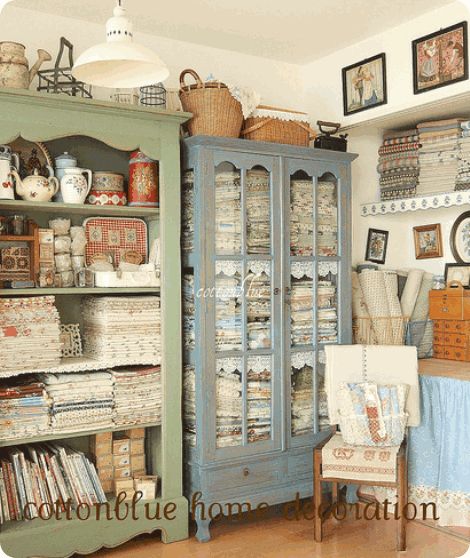 Organizing Shelves, Sewing Spaces, Dream Craft Room, Craft Room Design, Sewing Room Organization, Quilting Room, Organization Storage, Organization Diy, Creative Storage