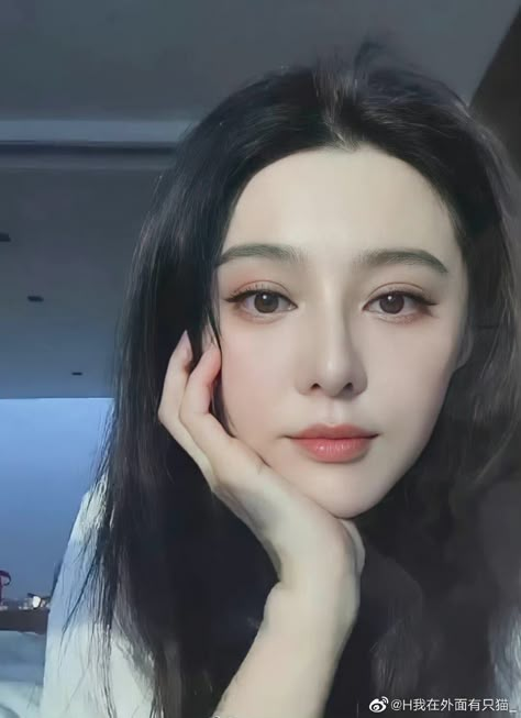 Fan Bing Bing, Soft Makeup Looks, Fan Bingbing, Fragrant Roses, Soft Makeup, Chinese Actress, Asian Actors, Makeup And Hair, Beauty Face