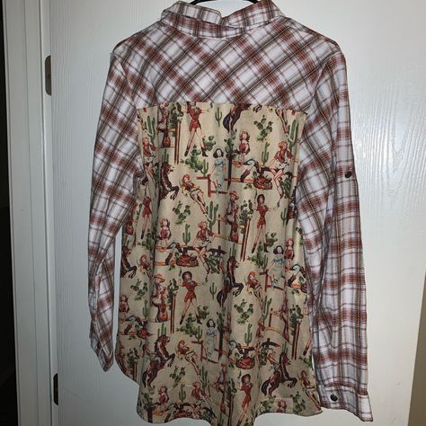 The Vintage Cowgirl Print On The Back Of This Shirt Is A Nice Suede Material And The Plaid Is Very Light. Would Look Very Cute Worn Open Or Buttoned Funky Button Up Shirts, Upcycle Button Down Shirt, Flannel Upcycle, Recycled Mens Shirt, Farmhouse Fashion, Artsy Clothing, Cowgirl Print, Shirt Makeover, Clothes Upcycle